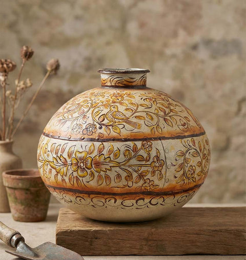 Regal Safari Hand-Etched Iron Pot
