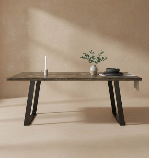Titan Table